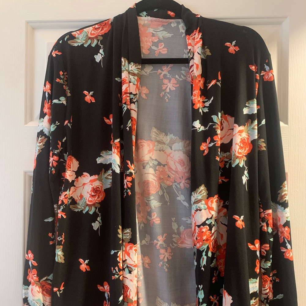 Pretty Floral Print Cardigan